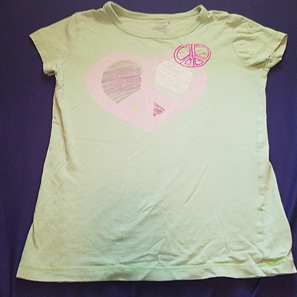 Old navy tshirt